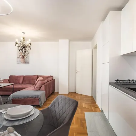 Ana Walk To With Balcony - Happy Apartament